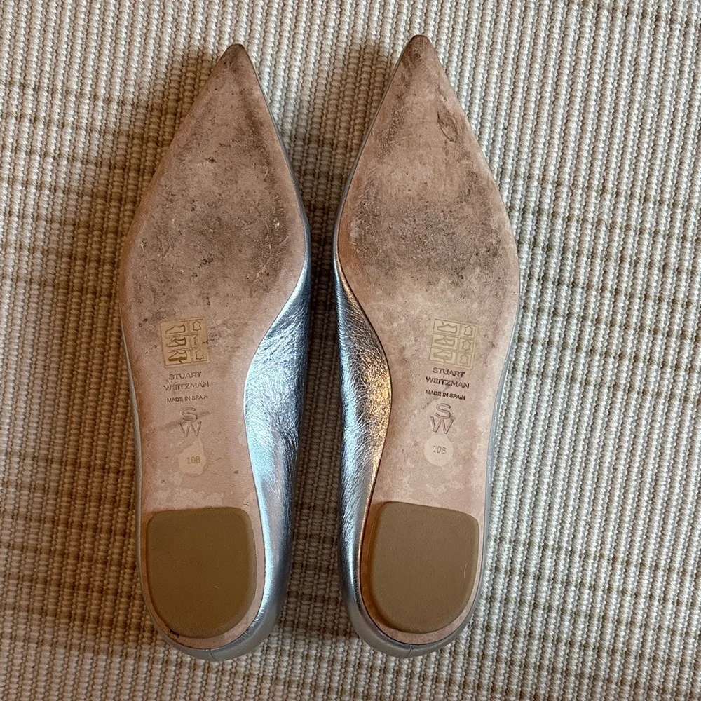 NEVER WORN Stuart Weitzman Metallic Silver Heels - Picture 4 of 7